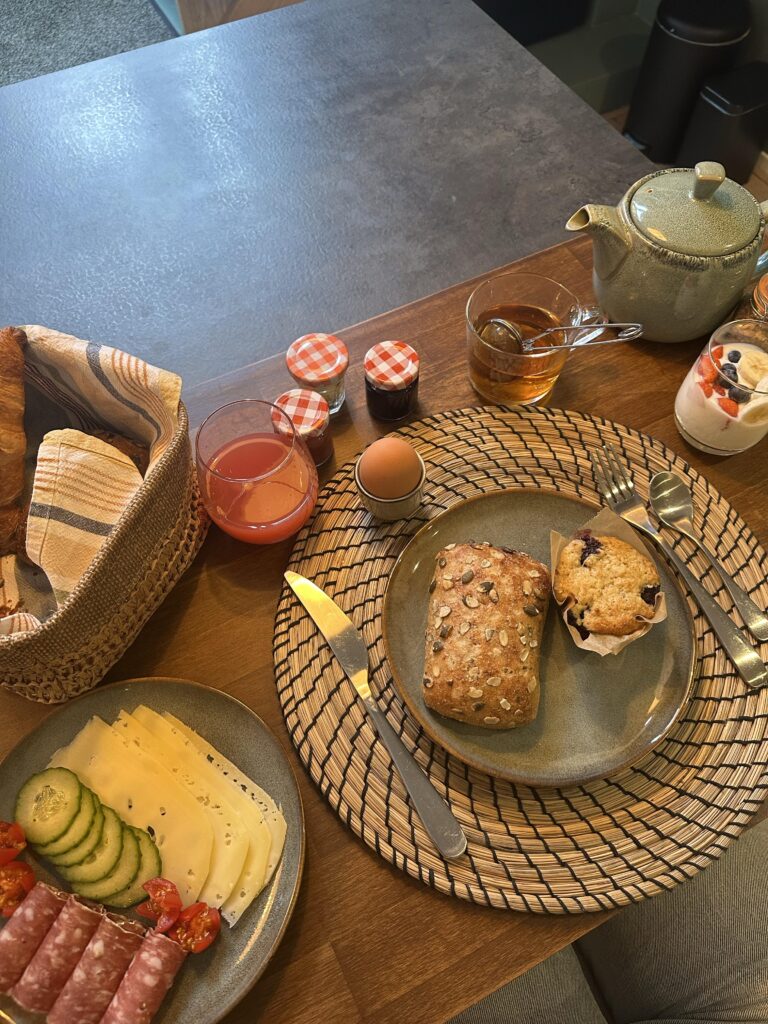 ontbijt in de b&b