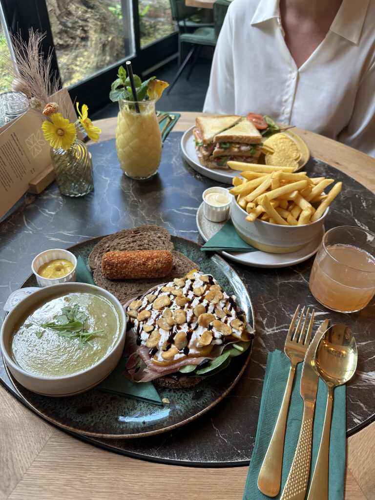 Lunch de tweeling leeuwarden